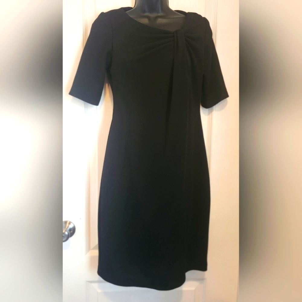 Danny & Nicole black mini dress Size 6 EUC